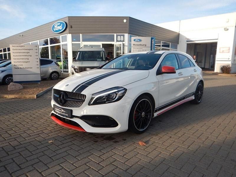 Gebraucht Mercedes A180 AMG line 122 PS (89 kW) 2017 Weiß Limousine