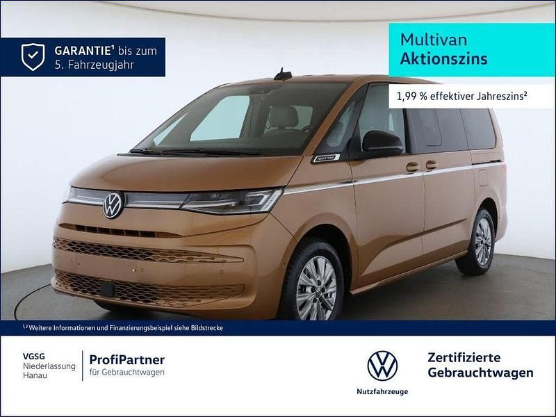Second-hand VW Multivan Style 204 CP (150 kW) 2025 Auriu Monovolum