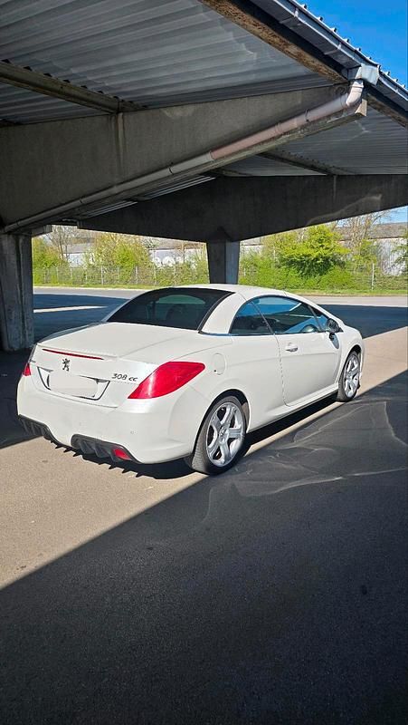 Gebraucht Peugeot 308 CC 140 PS (102 kW) 2010 Weiß Cabrio