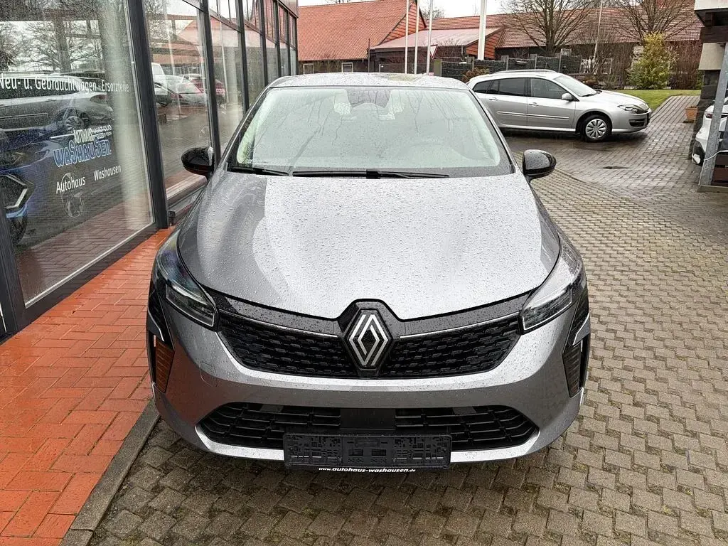 Nowe Renault Clio V Evolution 91 KM (66 kW) 2025 Szary Sedan/Limuzyna
