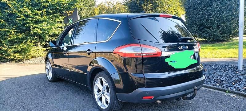 Schwarz Gebraucht 2011 Ford S-MAX S Van / Kleinbus | 5.200 € - Bild 1/4