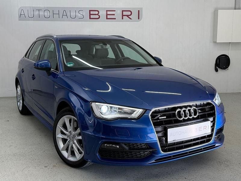 Blau Gebraucht 2016 Audi A3 S-Line Limousine | 11.999 € (Superpreis) - Bild 1/4