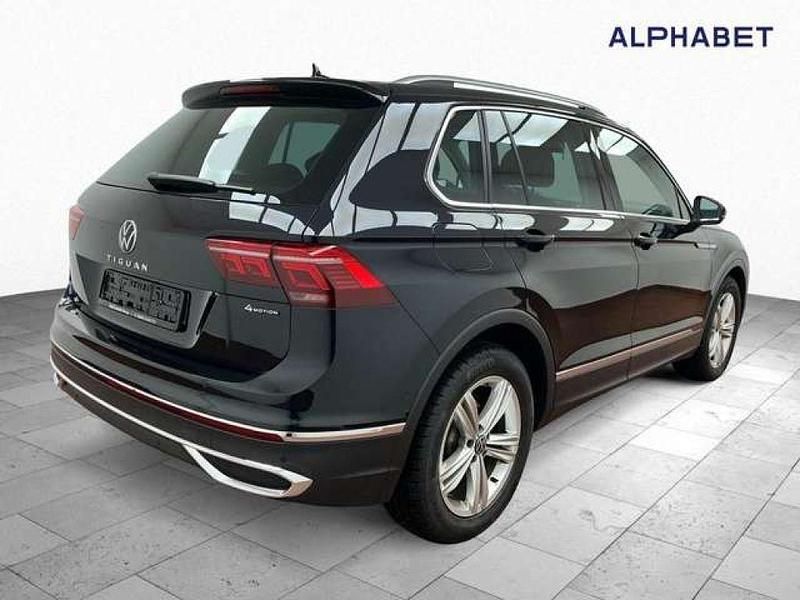 Gebraucht VW Tiguan Elegance 200 PS (147 kW) 2022 Deep black perleffekt (metallic) SUV