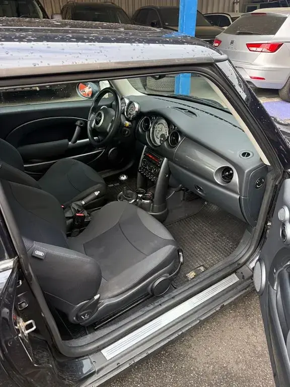 Occasion Mini ONE 90 PK (66 kW) 2007 Zwart Hatchback