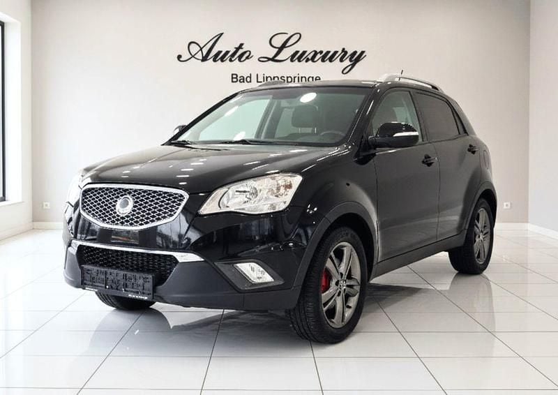 Schwarz Gebraucht 2013 Ssangyong (KGM) Korando Sapphire SUV | 6.000 € (Guter Preis) - Bild 1/4