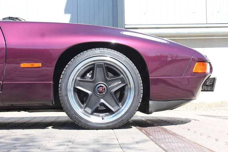 Amethistmetallic Gebraucht 1992 Porsche 928 Coupé | 38.928 € - Bild 1/4