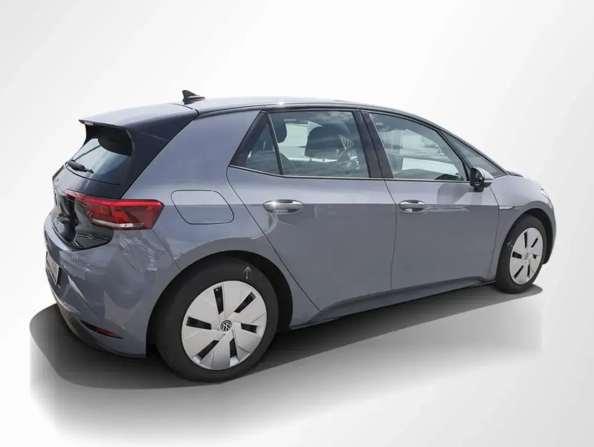 Gebraucht VW ID.3 Pure 110 kW (150 PS) 2022 Mondsteingrau schwarz Kleinwagen