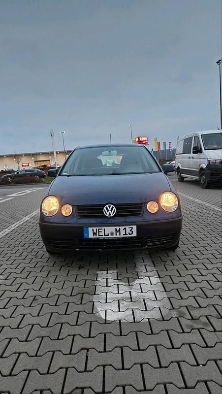 Blau Gebraucht 2002 VW Polo Basis Kleinwagen | 2.800 € (Fairer Preis) - Bild 1/4