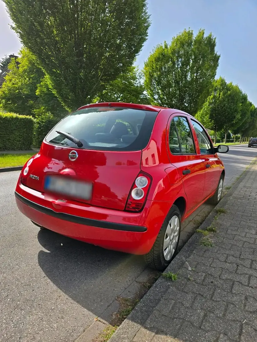 Gebraucht Nissan Micra 65 PS (47 kW) 2007 Rot Limousine