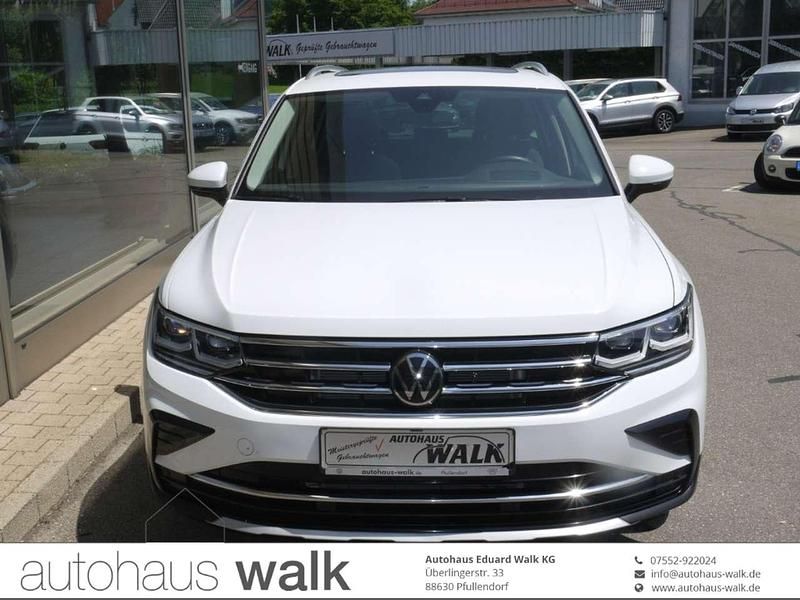 Gebraucht VW Tiguan Pro 150 PS (110 kW) 2023 Pure white SUV