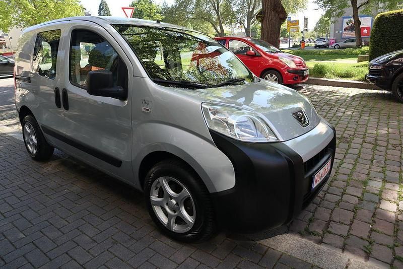 Gebraucht Peugeot Bipper Basis 75 PS (55 kW) 2011 Grau Van / Kleinbus