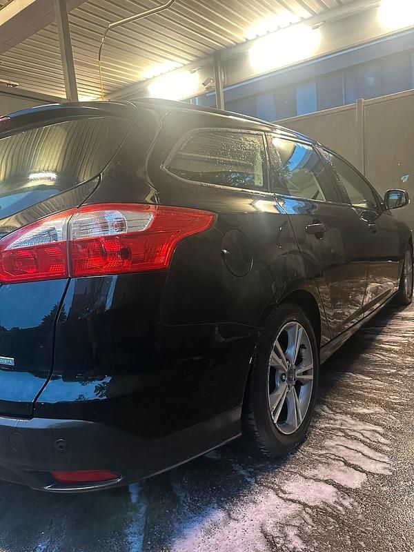 Usata Ford Focus 101 CV (74 kW) 2013 Berlina