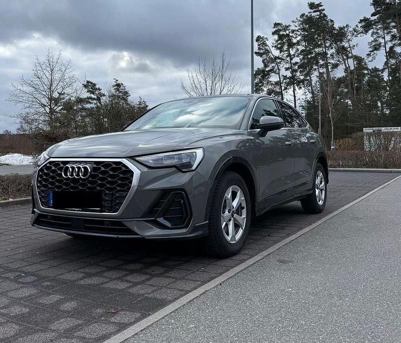 Gebraucht Audi Q3 Sportback S-Line 150 PS (110 kW) 2022 Grau SUV