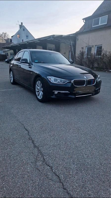 Gebraucht BMW 328 Luxury Line 245 PS (180 kW) 2012 Schwarz Limousine