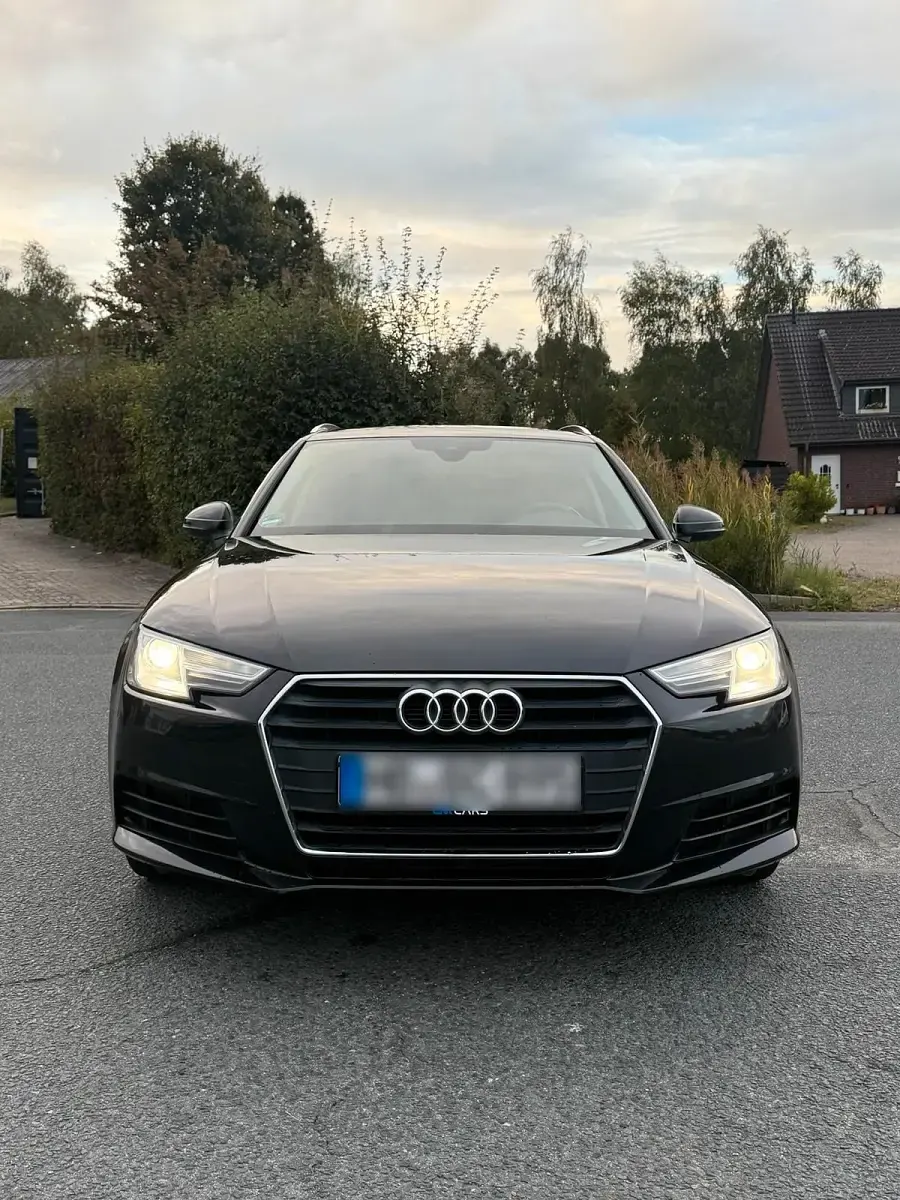 Używany Audi A4 150 KM (110 kW) 2016 Czarny Kombi