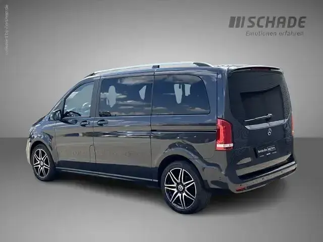 Gebraucht Mercedes V300 AMG 237 PS (174 kW) 2023 Grau Van / Kleinbus