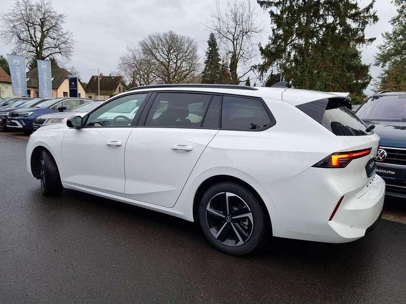 Gebraucht Opel Astra 131 PS (96 kW) 2024 Lack weiss banquise/typ aussenverkleidung spiegel flach standard Kombi
