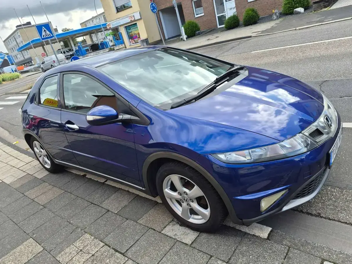 Gebraucht Honda Civic Sport 99 PS (72 kW) 2009 Deep saphire blue p. Limousine