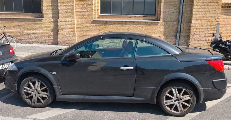 Schwarz Gebraucht 2005 Renault Mégane Cabriolet Dynamique Cabrio | 2.500 € (Guter Preis) - Bild 1/4