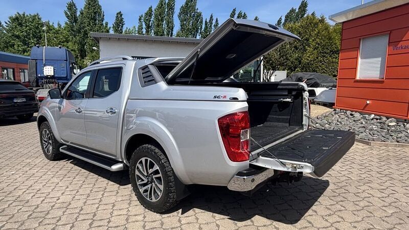 Silber Gebraucht 2018 Nissan Navara Tekna Abholung | 28.980 € (Fairer Preis) - Bild 1/4
