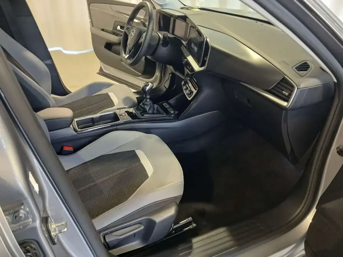 Gebraucht Opel Mokka 101 PS (74 kW) 2024 Silber SUV