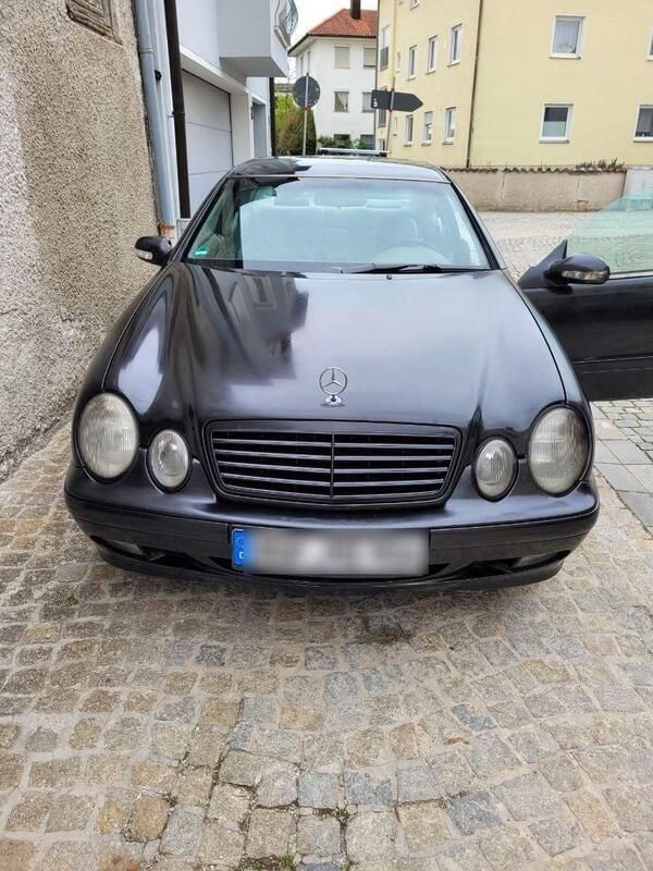 Schwarz Gebraucht 2000 Mercedes CLK230 Elegance Coupé | 1.850 € (Superpreis) - Bild 1/4