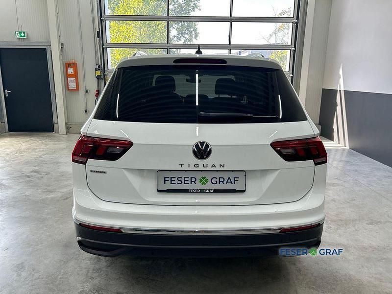 Gebraucht VW Tiguan Allspace Life 150 PS (110 kW) 2022 Pure white SUV