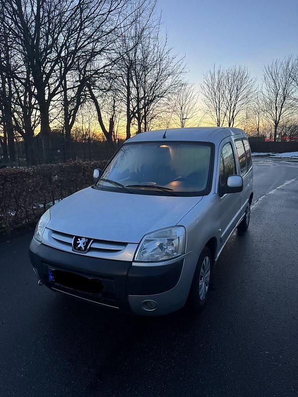 Silber Gebraucht 2008 Peugeot Partner Van / Kleinbus | 2.700 € (Fairer Preis) - Bild 1/4
