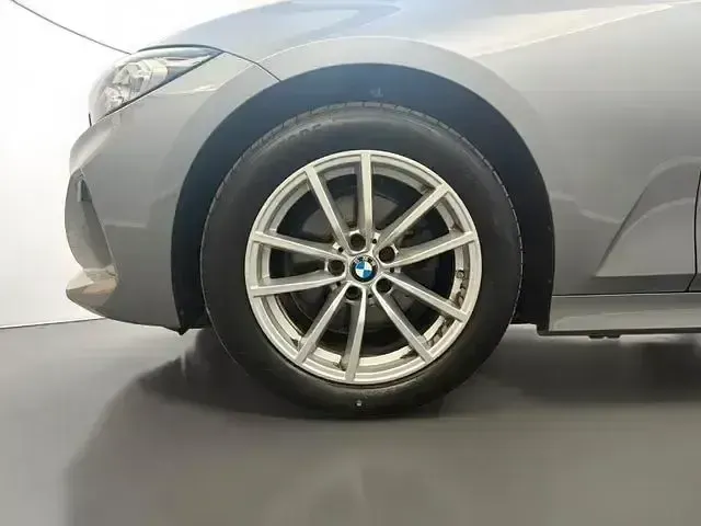 Gebraucht BMW 320 Shadowline 190 PS (139 kW) 2023 Grau Kombi