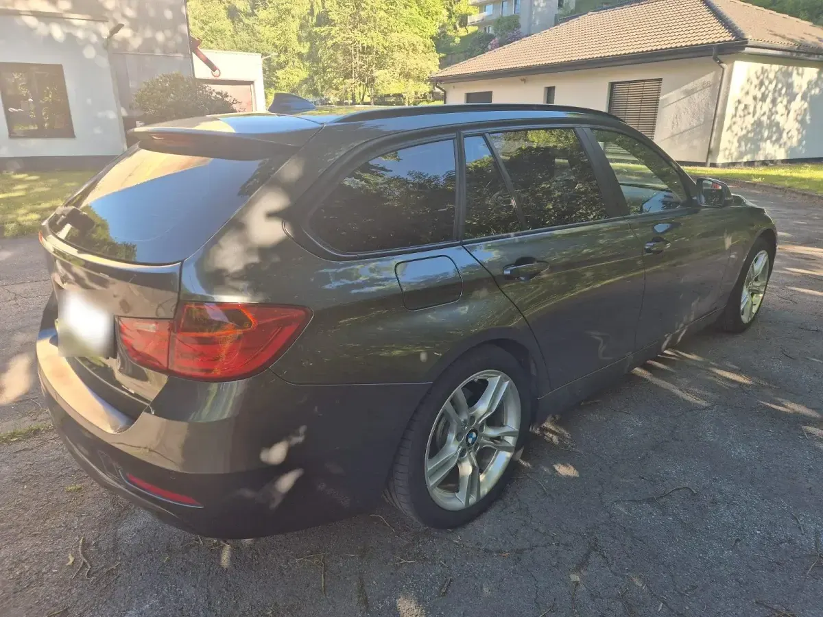 Gebraucht BMW 320 184 PS (135 kW) 2014 Grau Kombi