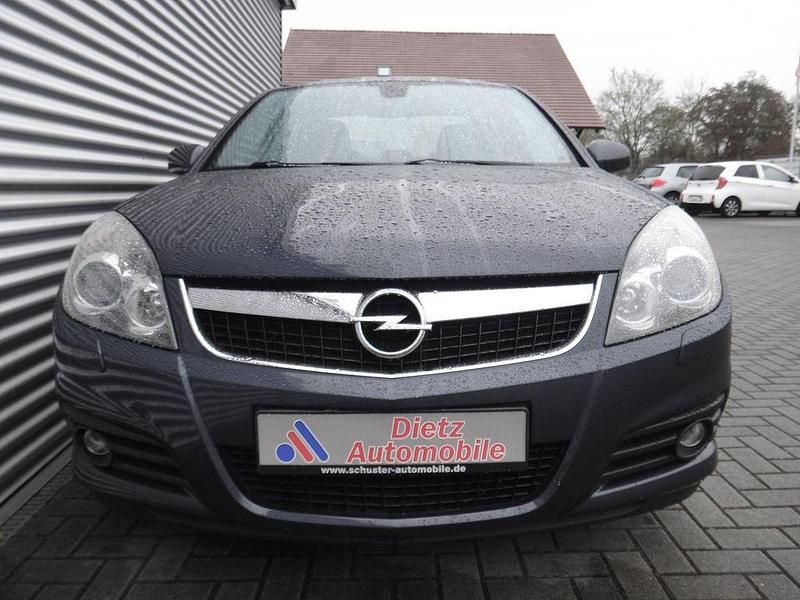 Gebraucht Opel Vectra 155 PS (114 kW) 2009 Dunkelblau (metallic) Limousine