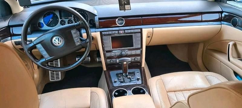 Second-hand VW Phaeton 224 CP (164 kW) 2008 Negru Berlinǎ