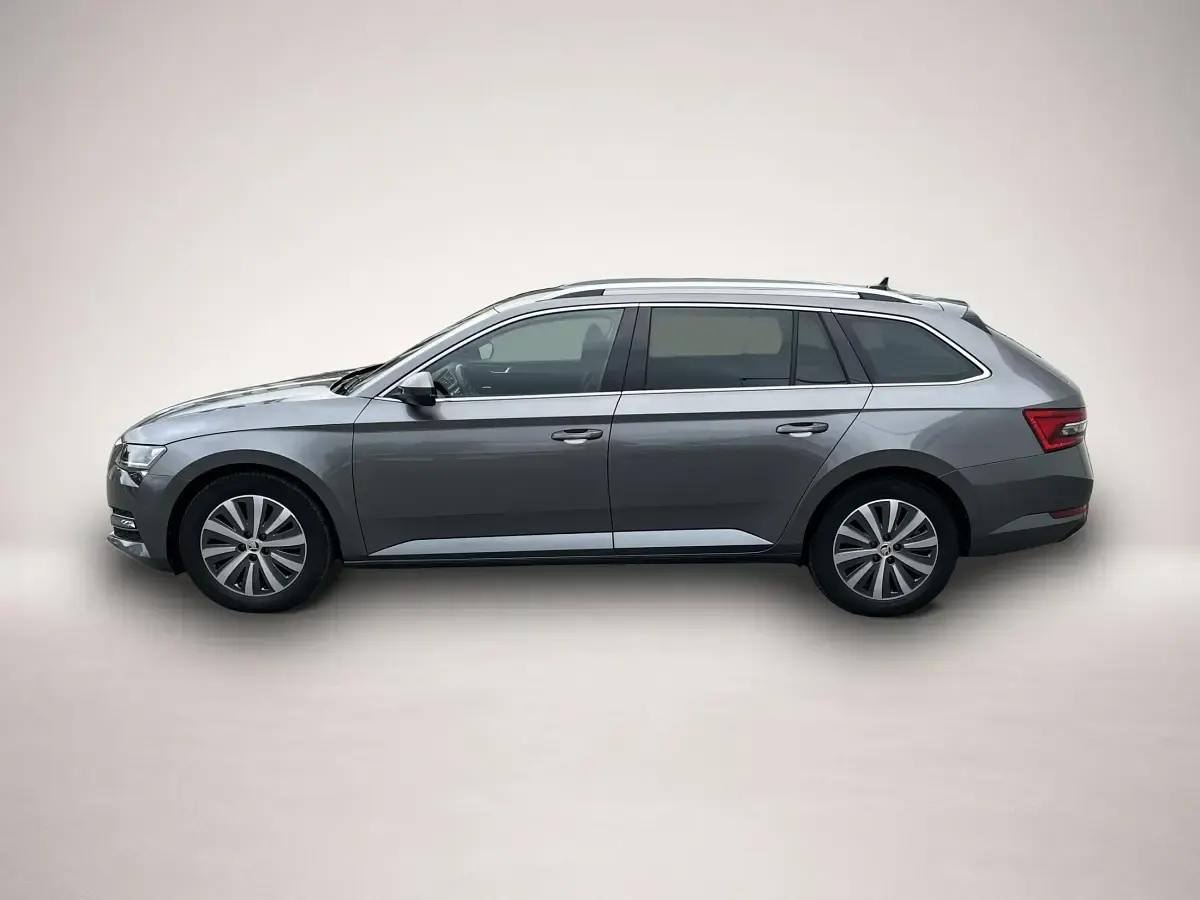 Gebraucht Skoda Superb Style 150 PS (110 kW) 2023 Kombi