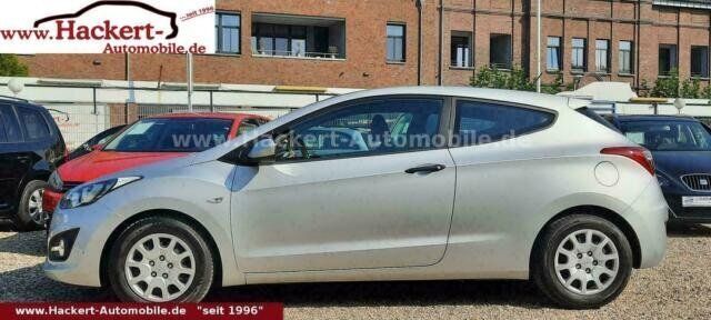 Gebraucht Hyundai i30 99 PS (72 kW) 2014 Silber metallic Coupé