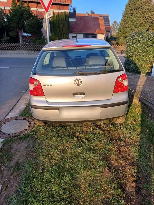 Gebraucht VW Polo 64 PS (47 kW) 2003 Silber Kleinwagen