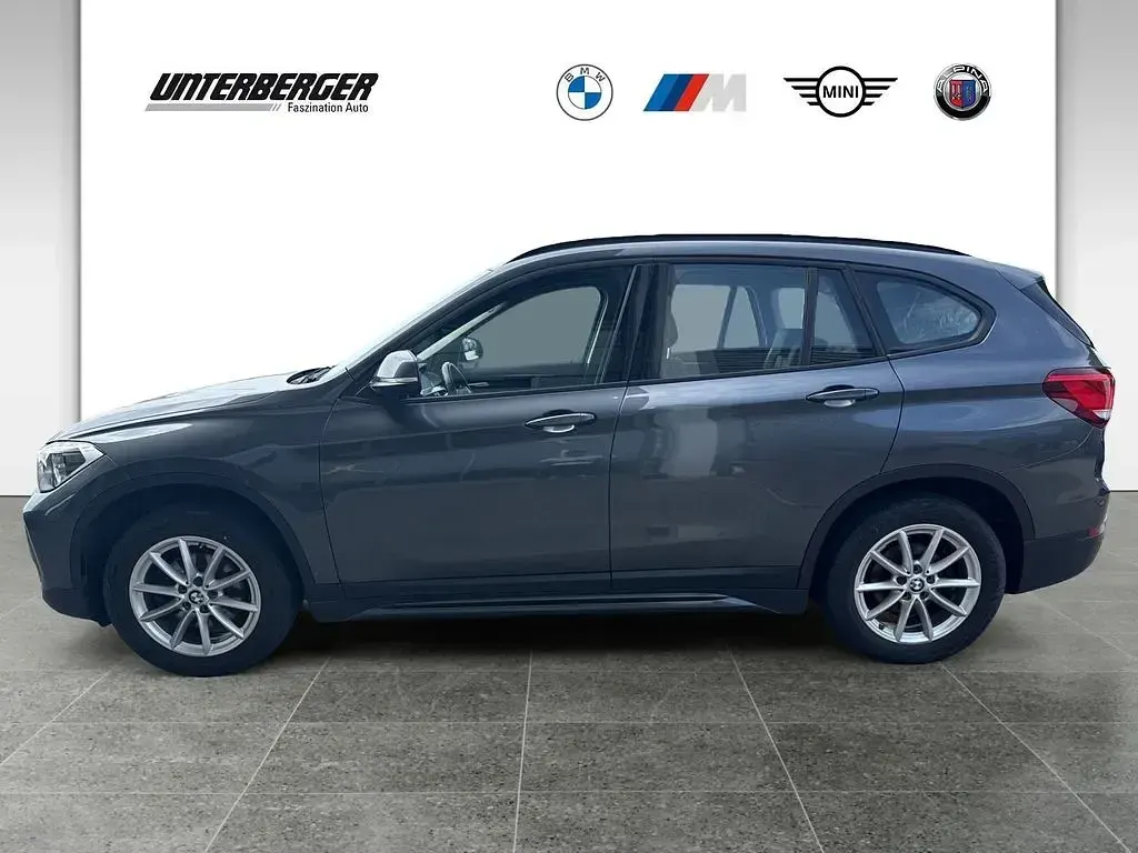 Gebraucht BMW X1 Sport Line 150 PS (110 kW) 2021 Grau SUV