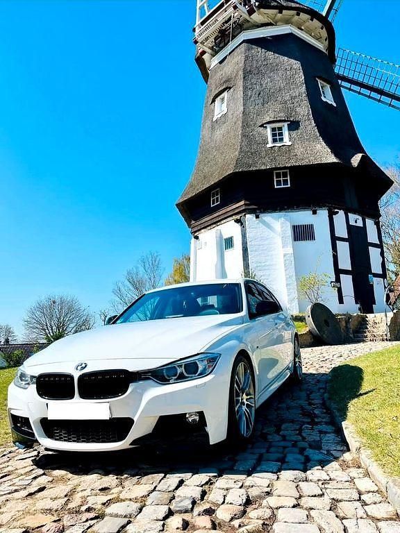 Gebraucht BMW 330 258 PS (189 kW) 2013 Weiß Limousine