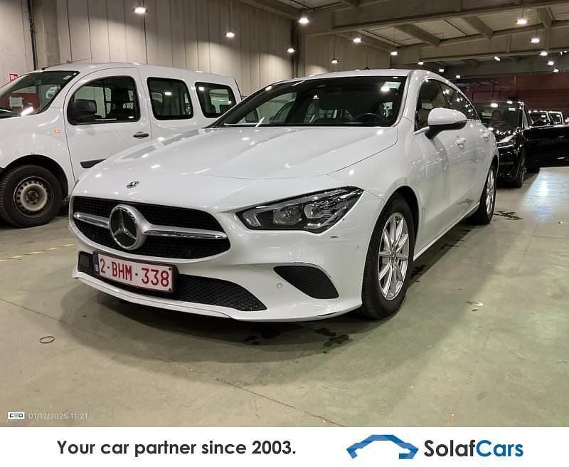 Weiß Gebraucht 2021 Mercedes CLA180 Shooting Brake Kombi | 13.552 € (Fairer Preis) - Bild 1/4