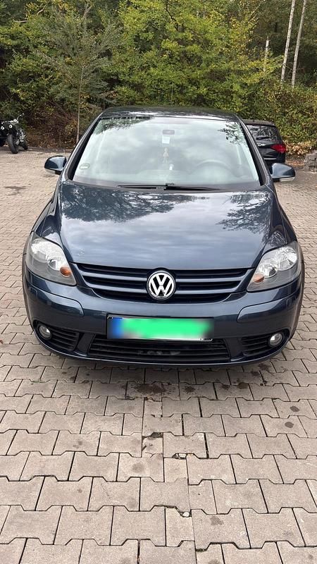 Blau Gebraucht 2006 VW Golf V Kleinwagen | 2.500 € (Fairer Preis) - Bild 1/4