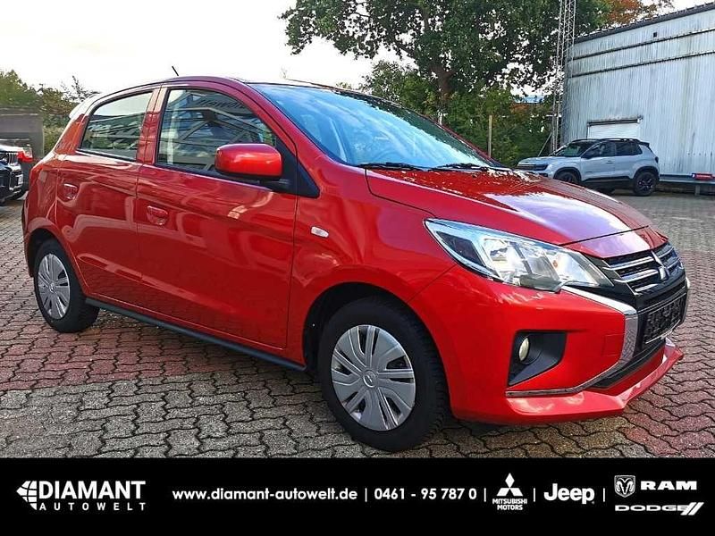 Rot Gebraucht 2024 Mitsubishi Space Star Select Limousine | 12.900 € (Fairer Preis) - Bild 1/4