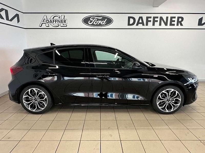 Gebraucht Ford Focus ST-Line X 155 PS (114 kW) 2025 Obsidianschwarz metallic Limousine