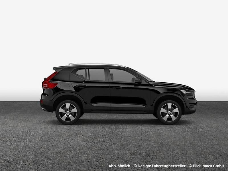 Gebraucht Volvo XC40 Core 163 PS (119 kW) 2024 Onyx schwarzmetallic SUV