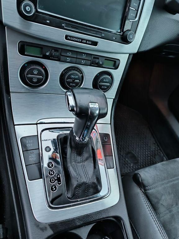 Gebraucht VW Passat R 250 PS (183 kW) 2007 Grau Kombi