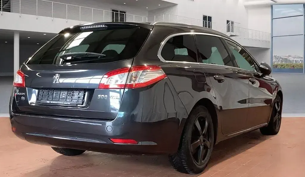 Gebraucht Peugeot 508 SW Active 140 PS (102 kW) 2012 Kombi