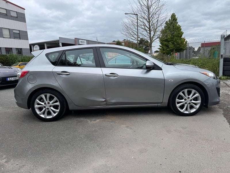 Gebraucht Mazda 3 Exclusive-Line 150 PS (110 kW) 2011 Silber Limousine