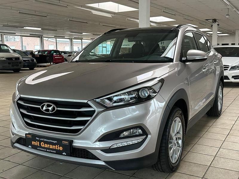 Weiß Gebraucht 2016 Hyundai Tucson Trend SUV | 12.990 € (Fairer Preis) - Bild 1/4
