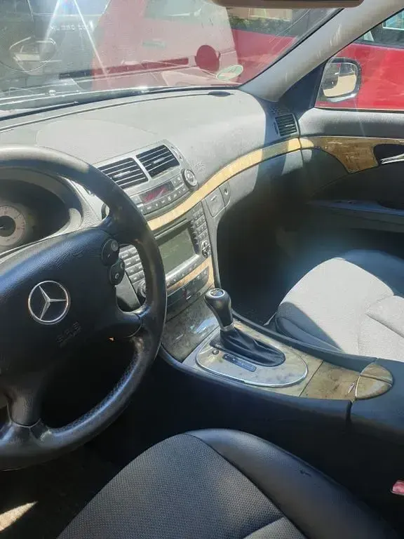 Gebraucht Mercedes E280 190 PS (139 kW) 2006 Schwarz Limousine