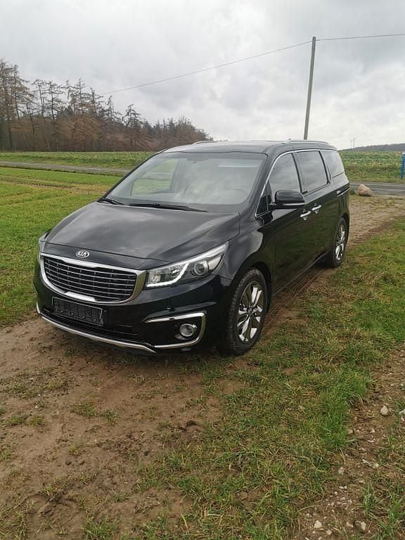 Gebraucht Kia Carnival 194 PS (142 kW) 2018 Schwarz Van / Kleinbus