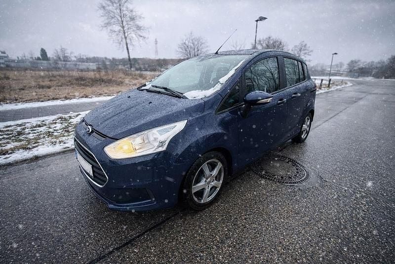 Blau Gebraucht 2014 Ford B-MAX Van / Kleinbus | 5.150 € (Guter Preis) - Bild 1/4