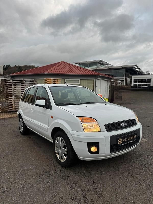 Gebraucht Ford Fusion 80 PS (58 kW) 2012 Weiß Kleinwagen